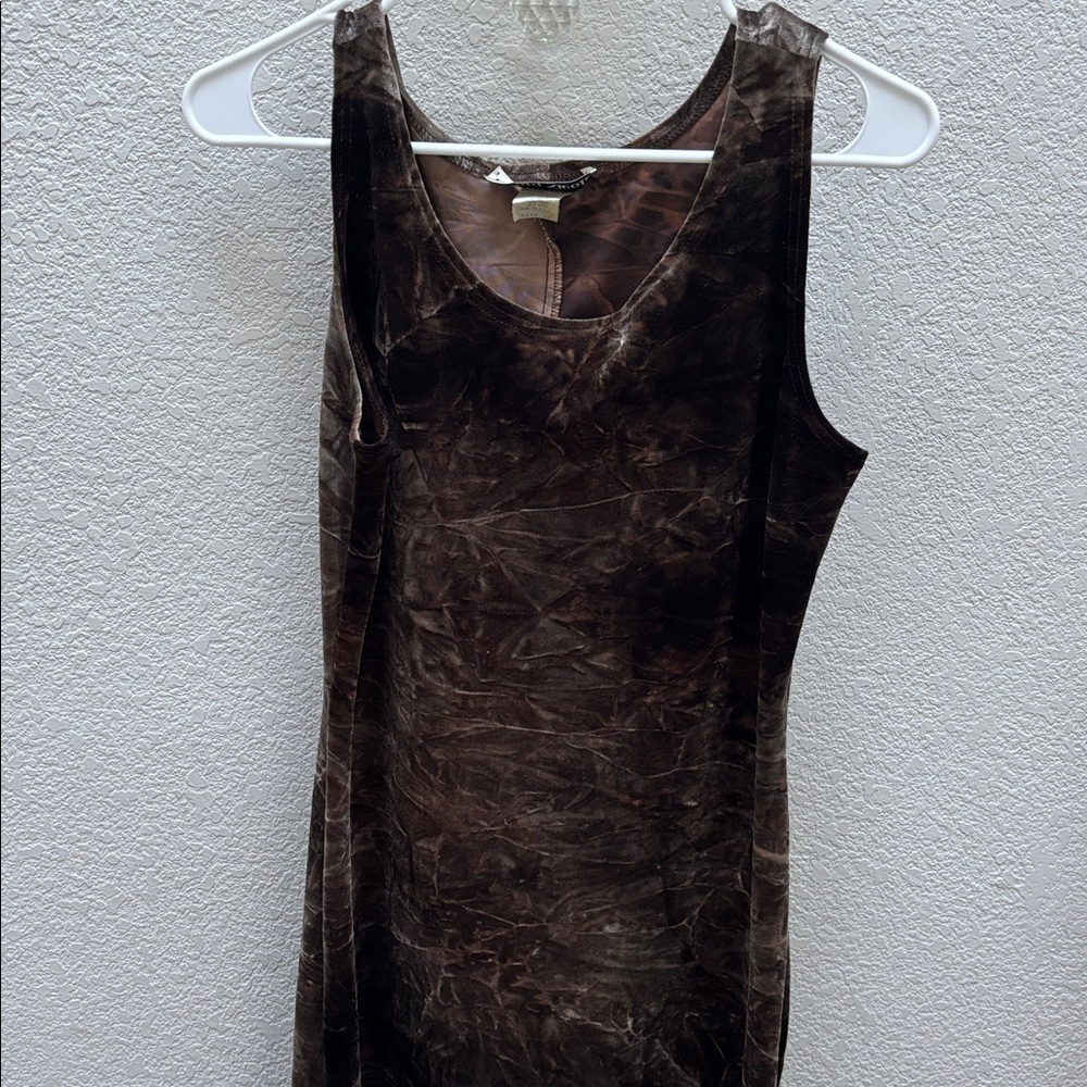 Ronnie Nicole | Chic Sleeveless brown velvet Tie-Dye Maxi Dress - Picture 12 of 13